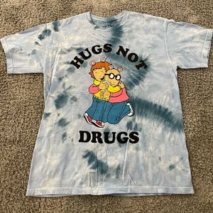 Hugs not Drugs Arthur Tshirt